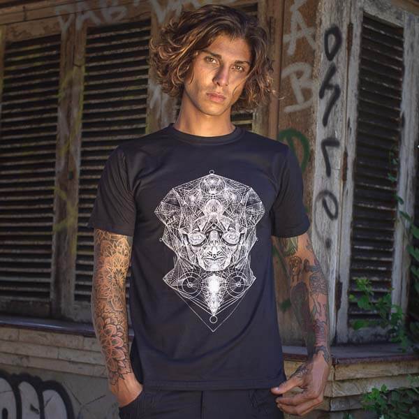Don't miss out on Avanyah's sales for special discounts on alternative clothing, bringing you festival fashion and psy wear at unbeatable prices.